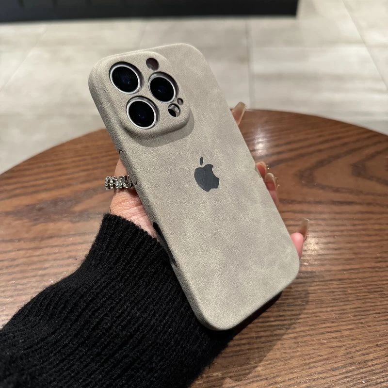 秋冬高级感翻毛皮适用iPhone16/15promax手机壳苹果14/13套12女