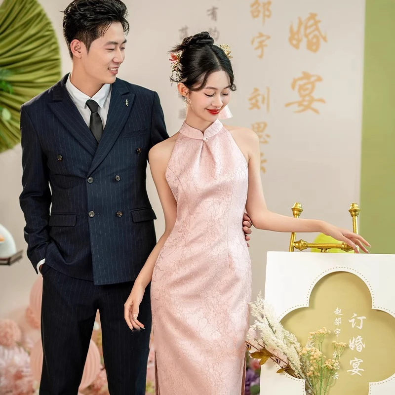 新中式旗袍改良年轻款少女晨袍礼服连衣裙新娘粉色无袖订婚礼服