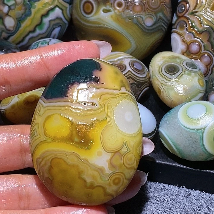 玛瑙/玉髓未镶嵌珠宝奇石71