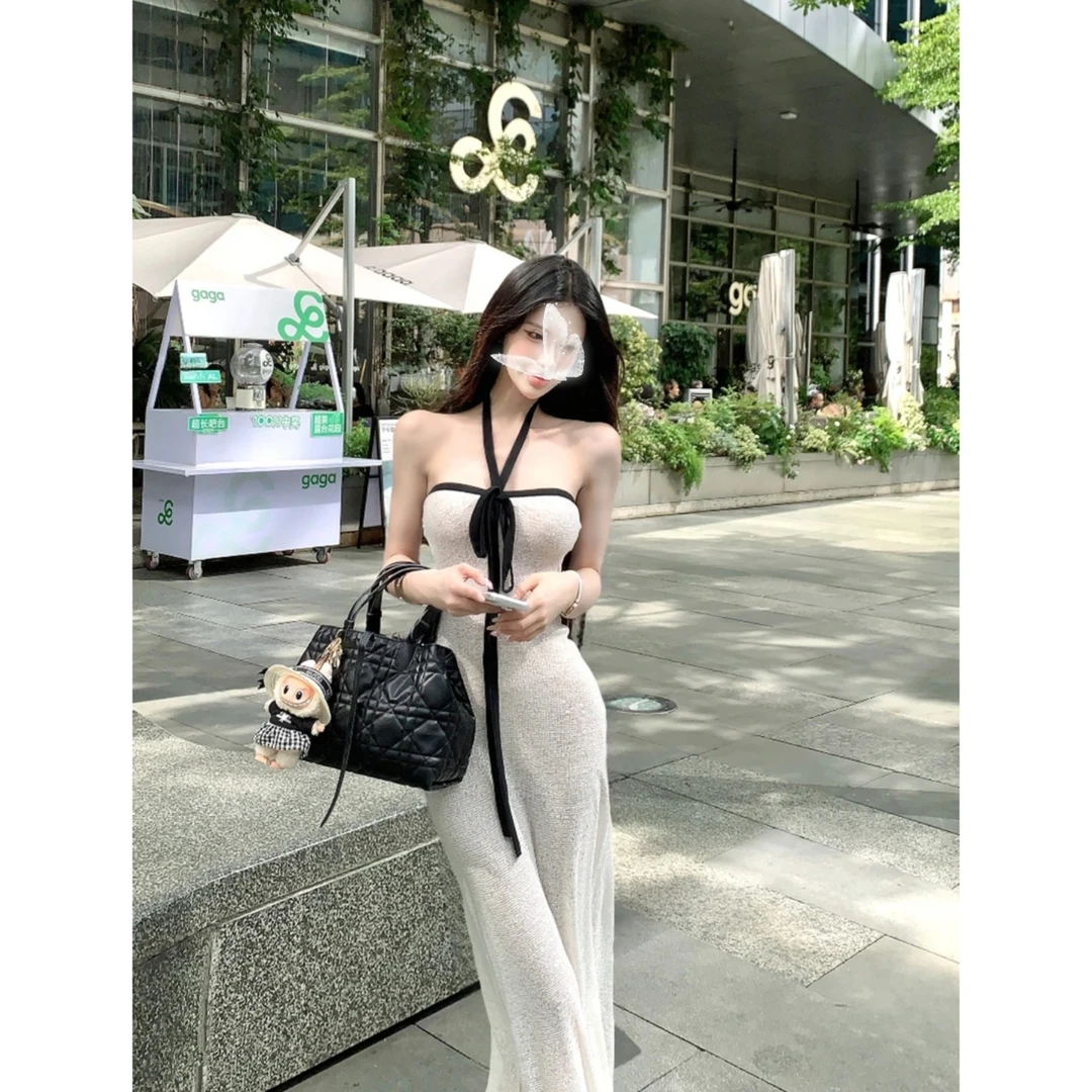 罗马假日 法式白色挂脖抹胸连衣裙设计感一字肩长裙