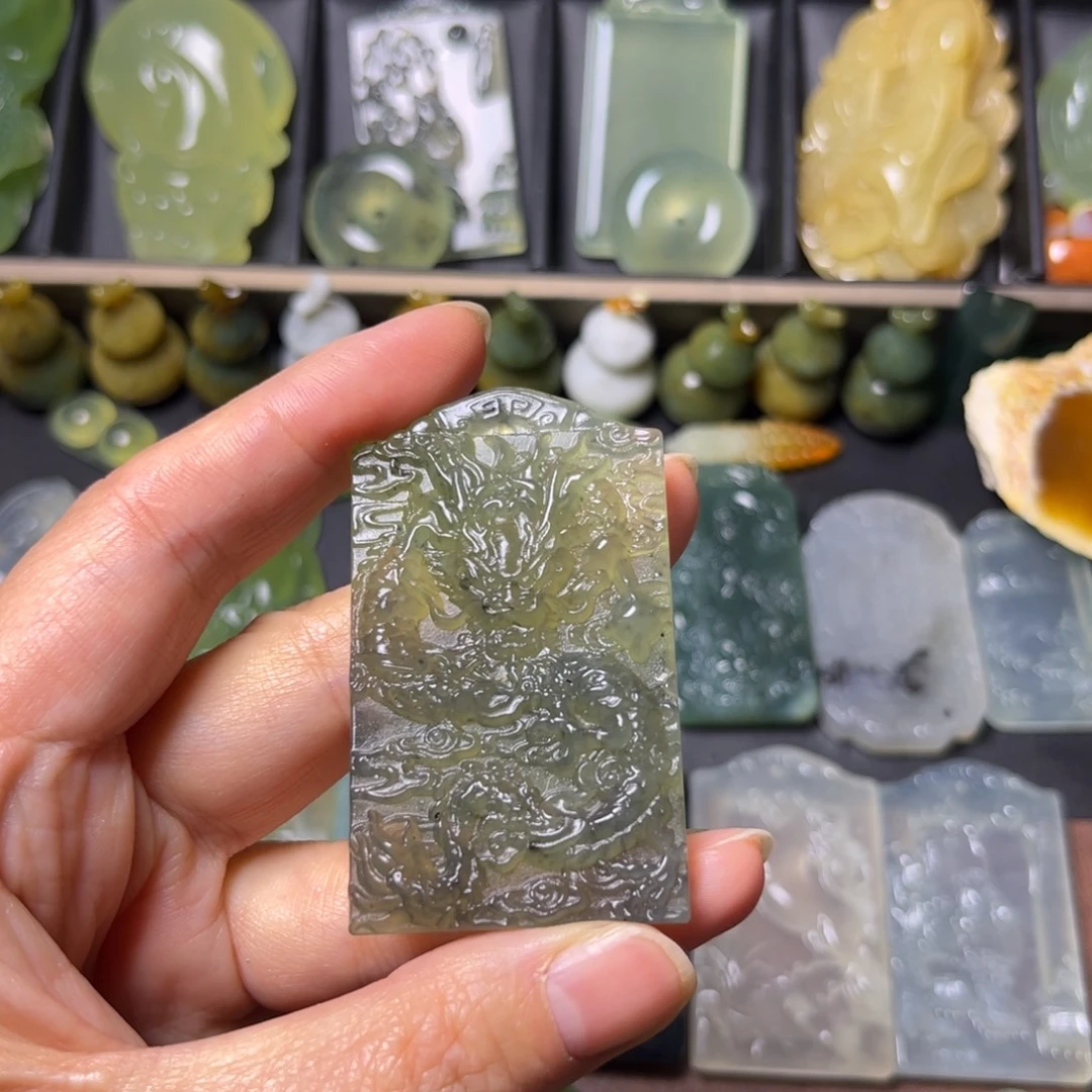 蛇纹石玉未镶嵌吊坠(不含链)