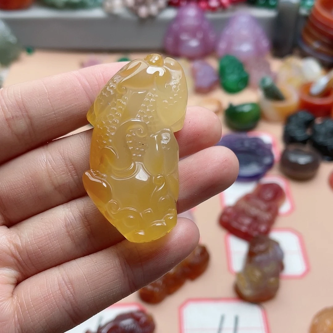 玛瑙/玉髓颈饰合金艳*?