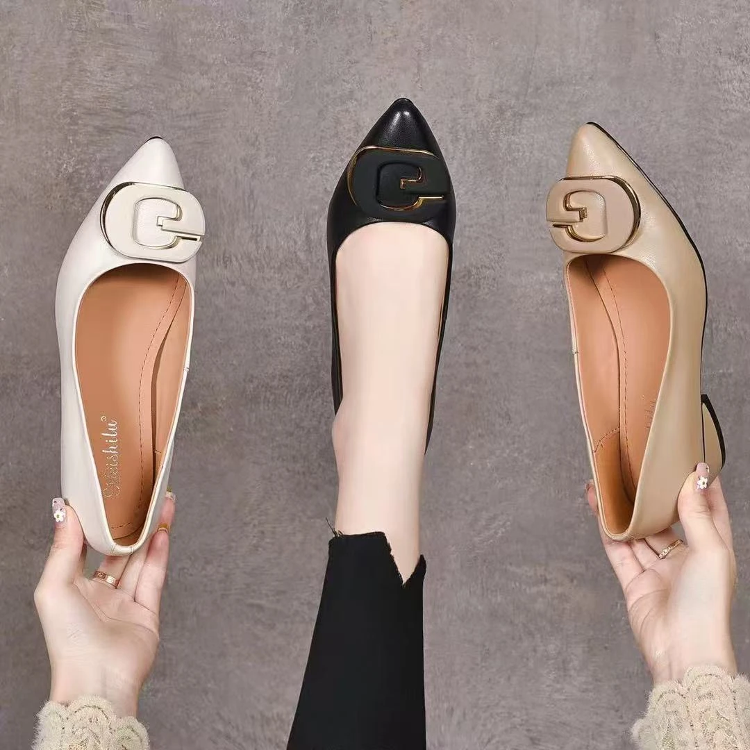 尖头浅口单鞋女新款春秋粗跟软底小皮鞋22166