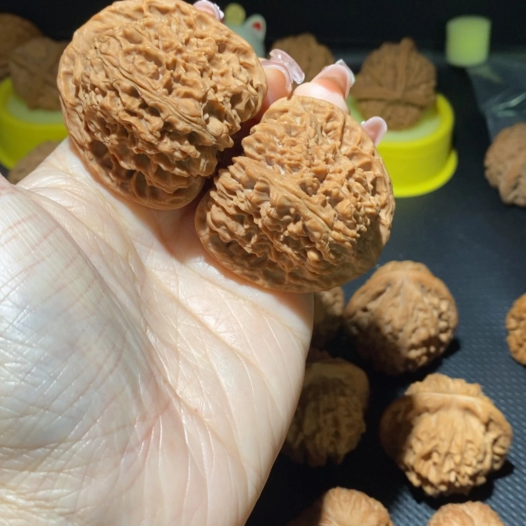 S***铁把件文玩核桃南疆