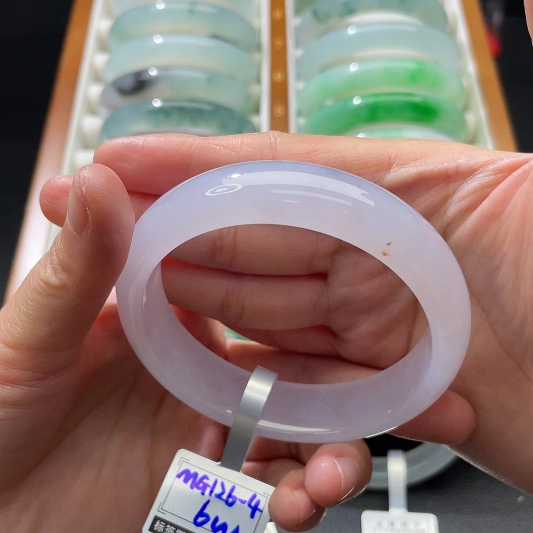 翡翠未镶嵌手镯56.6樱花粉