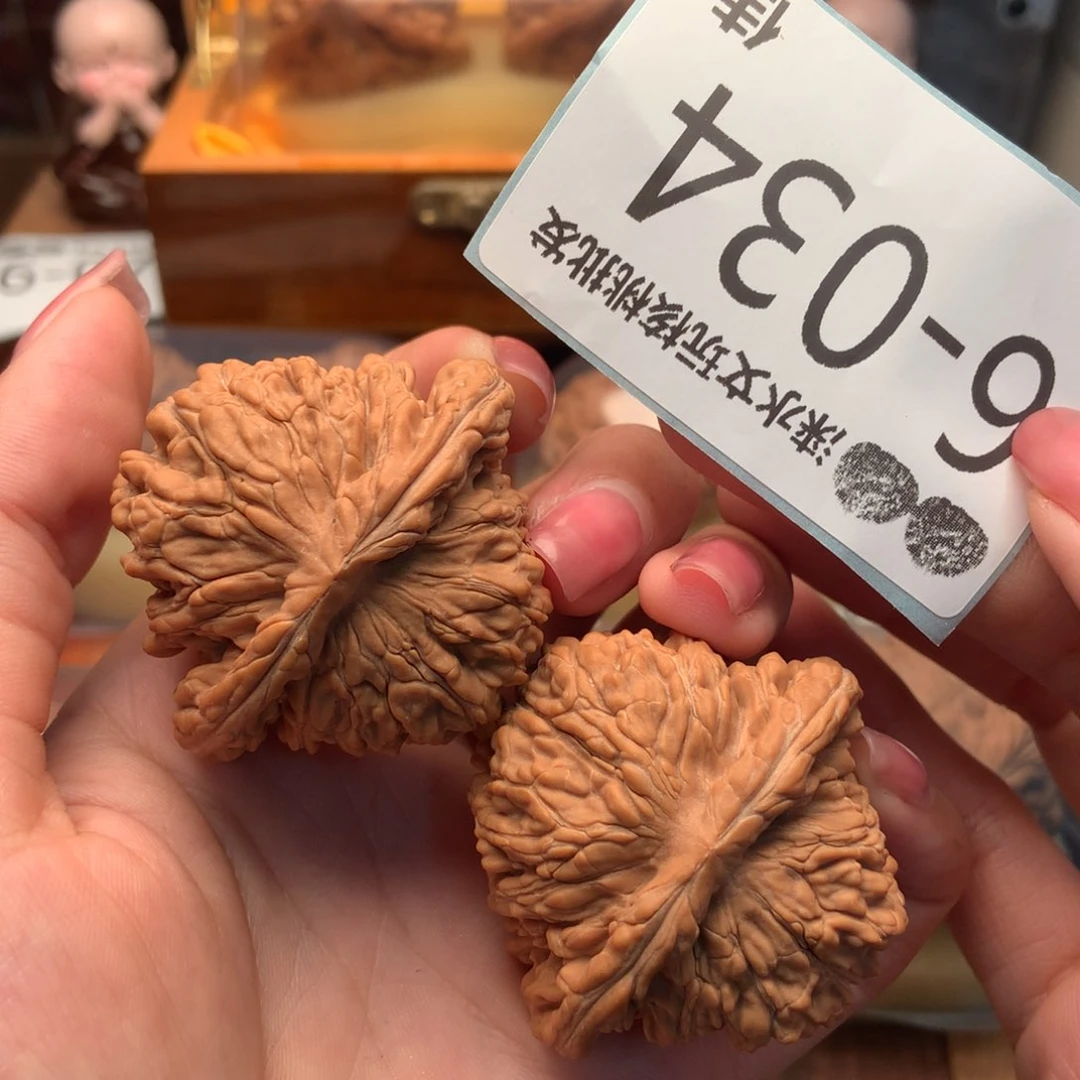 文玩核桃把件47+四座楼