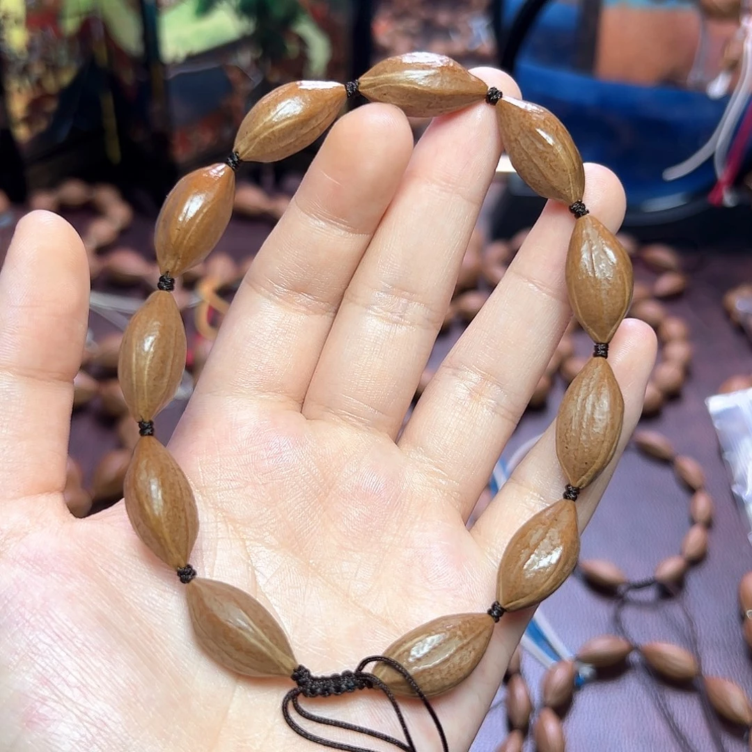 胜***子橄榄核手串/手链油 1.2 2.3左右