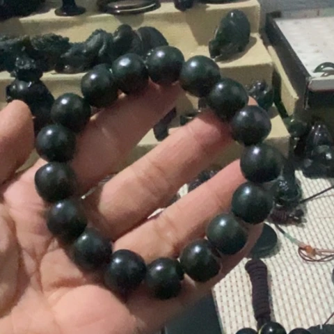 和田玉手串未镶嵌