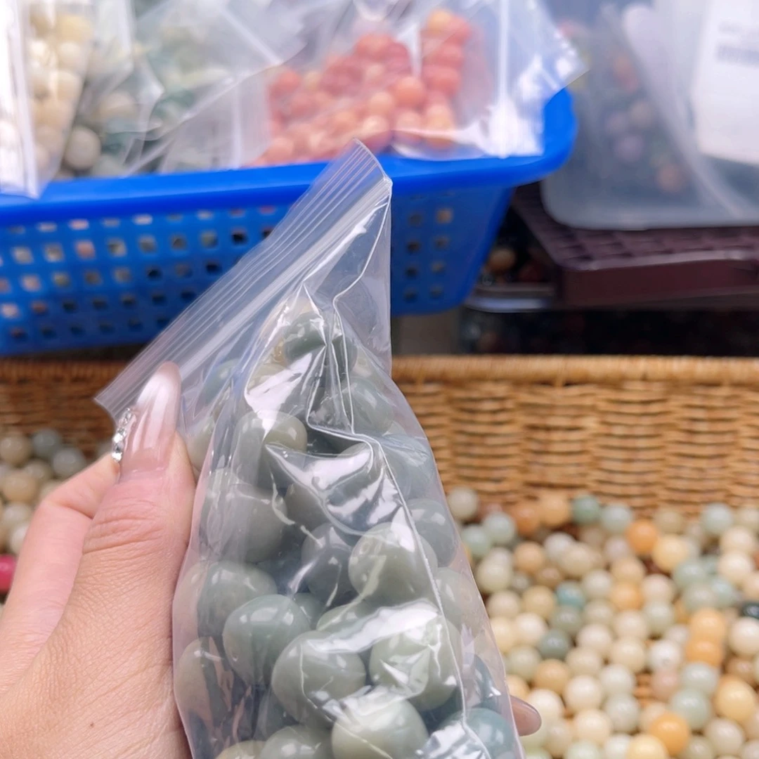 白玉菩提吊坠z锅底福利不售后。绿