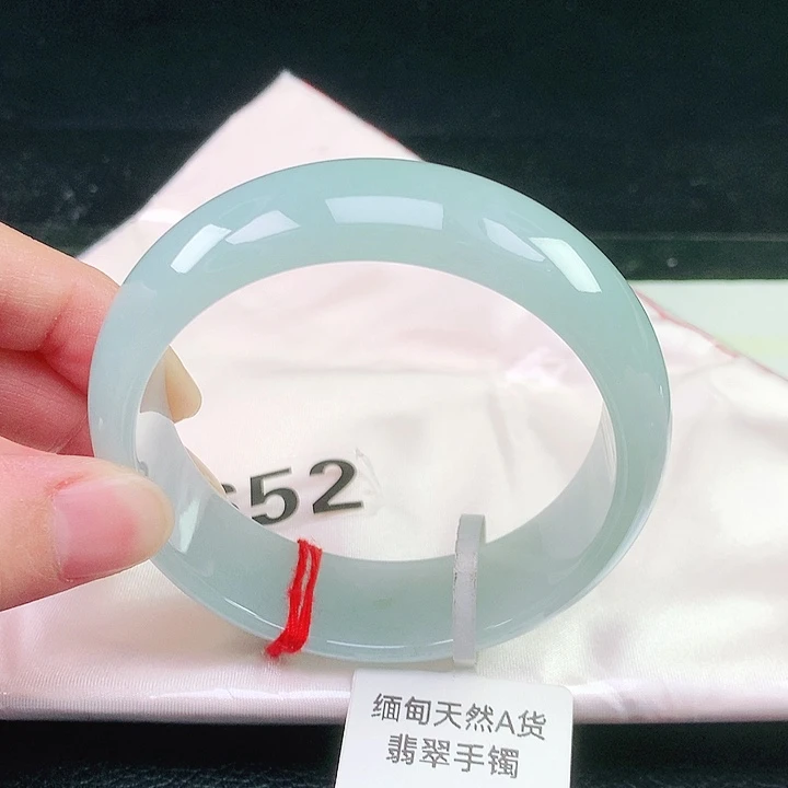 未镶嵌手镯翡翠652