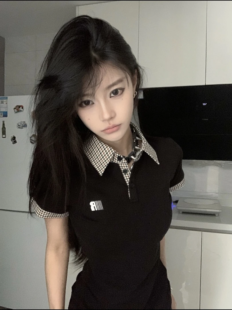 FD衬衫领修身辣妹T恤