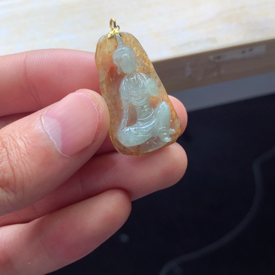 翡翠颈饰18K金镶嵌吊坠