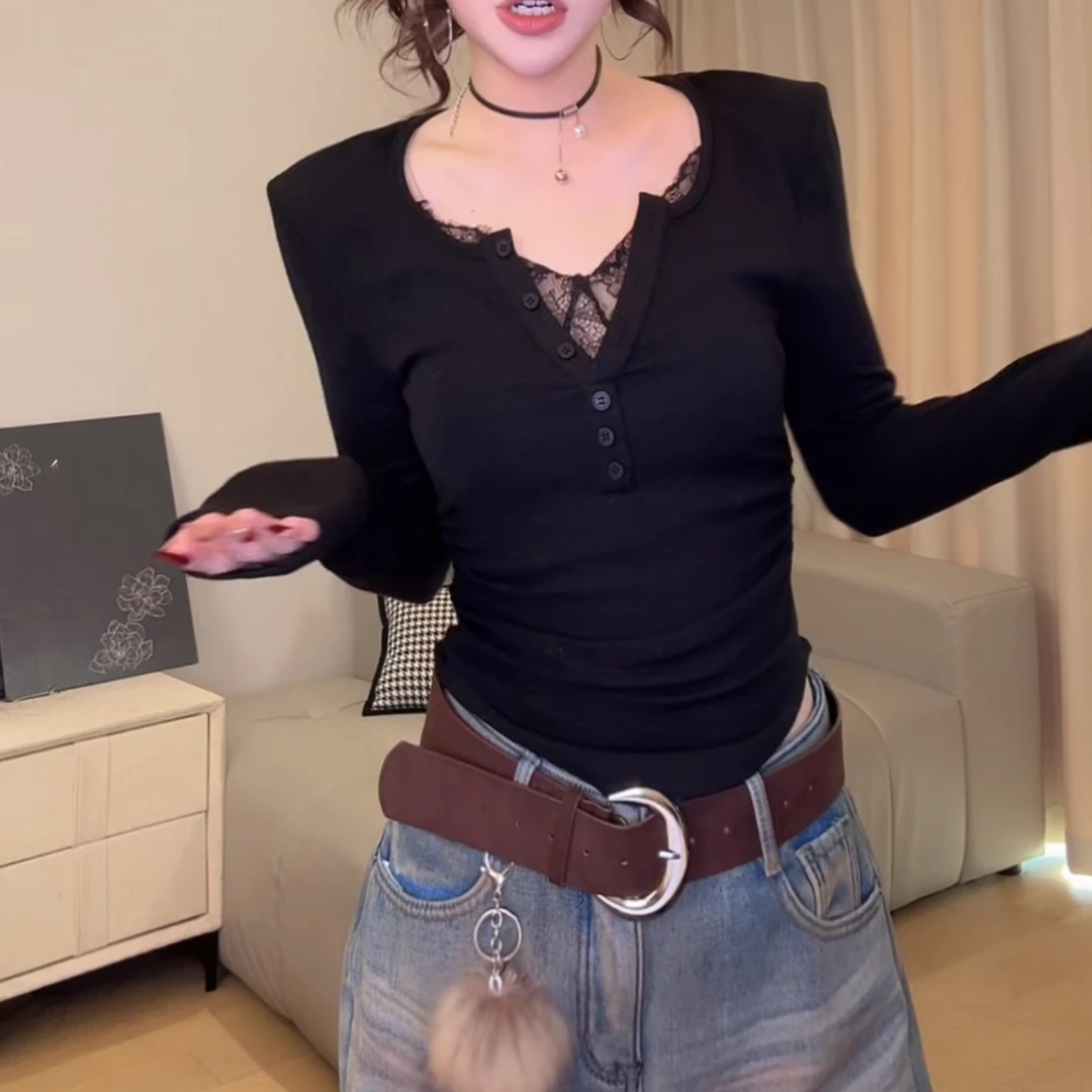 设计感侧打皱V领拼蕾丝性感加绒长袖T恤秋冬新款时尚显瘦洋气上衣