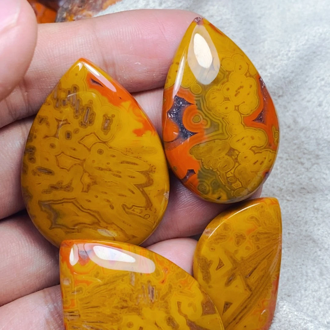 未镶嵌吊坠(不含链)玛瑙/玉髓雪*