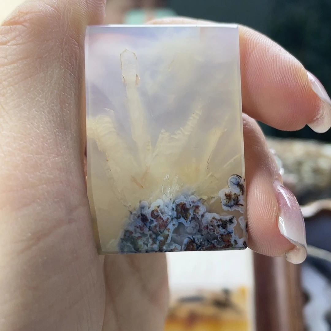 玛瑙/玉髓未镶嵌珠宝奇石