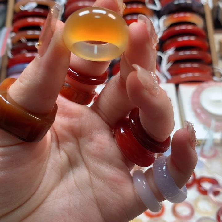 玛瑙/玉髓手镯未镶嵌?***?