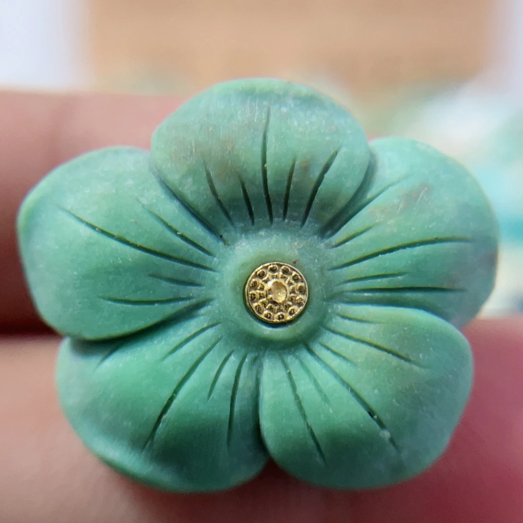 绿松石配饰未镶嵌