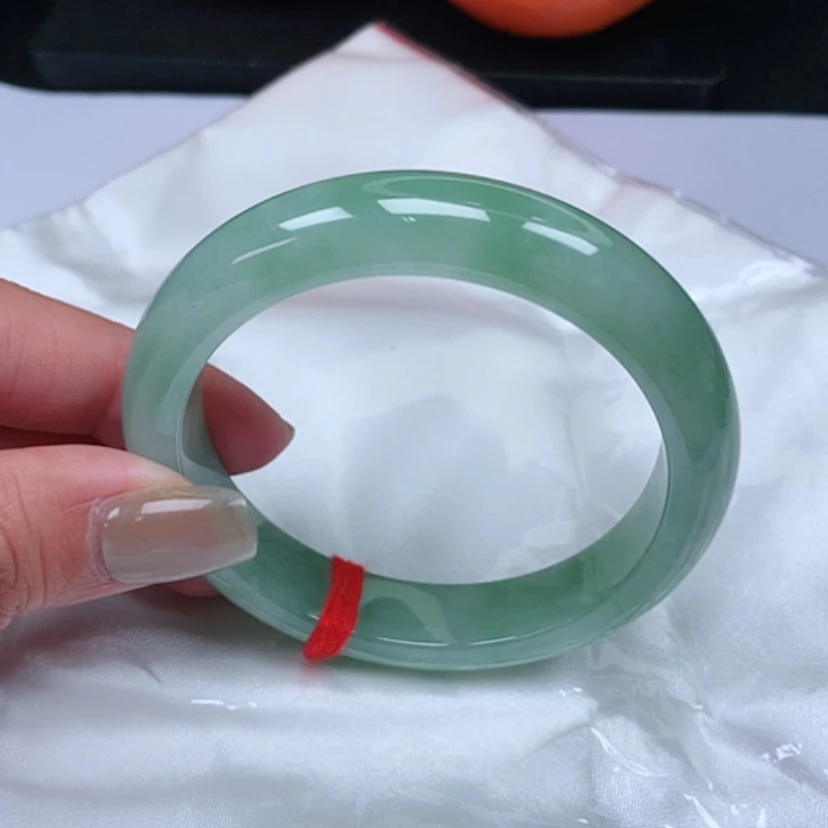 【闪购商品】翡翠手镯未镶嵌，
