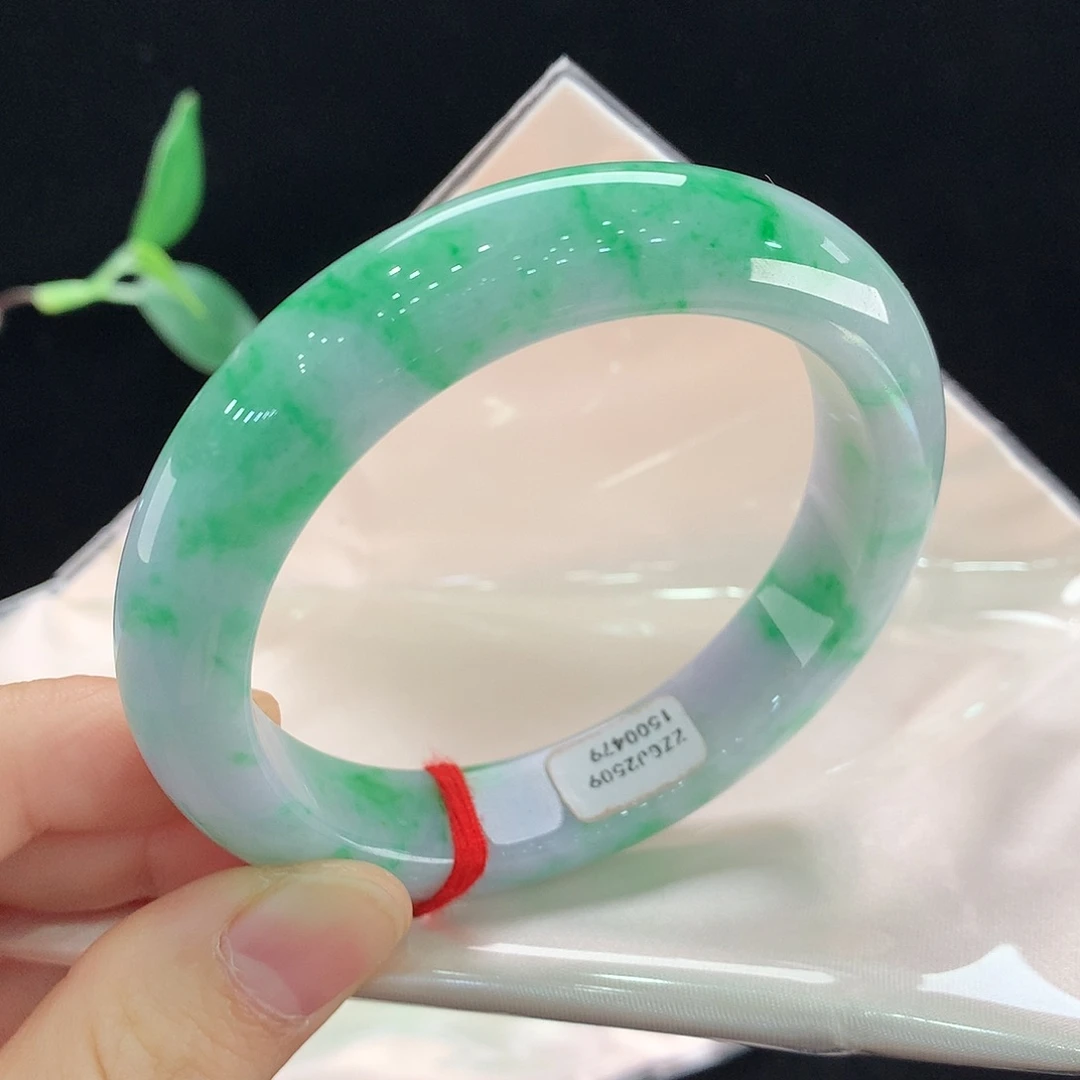 翡翠未镶嵌手镯0479