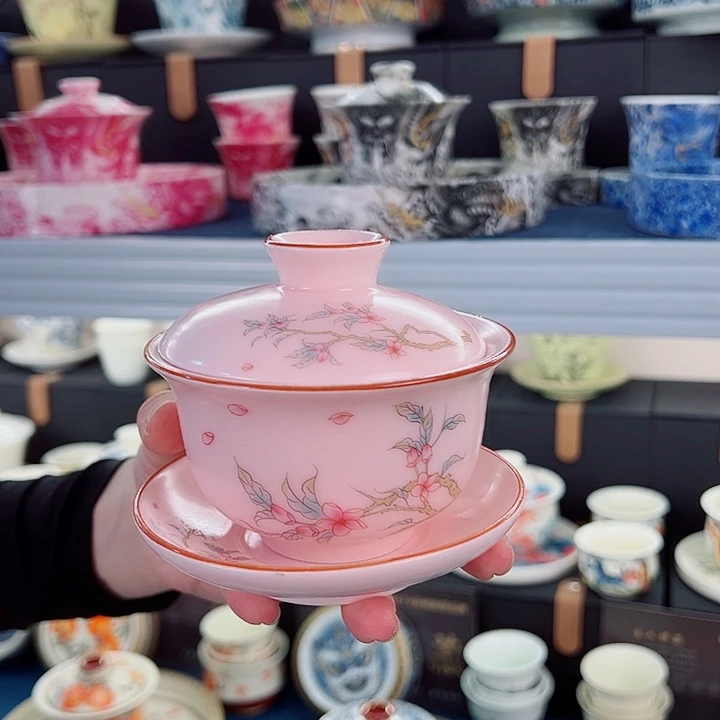 盖碗很漂亮，我很喜欢