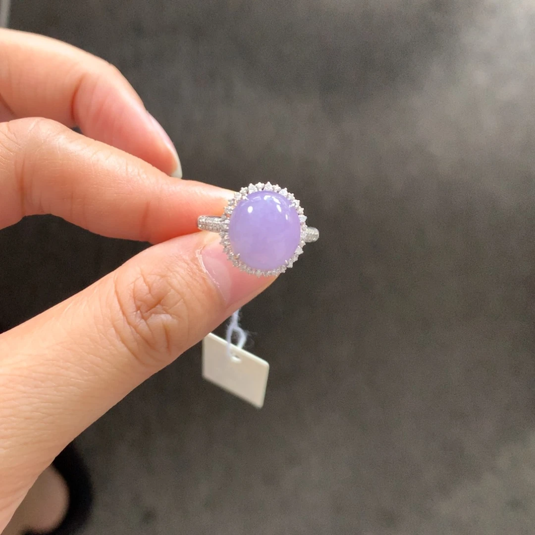 翡翠戒指18K金镶嵌翡翠