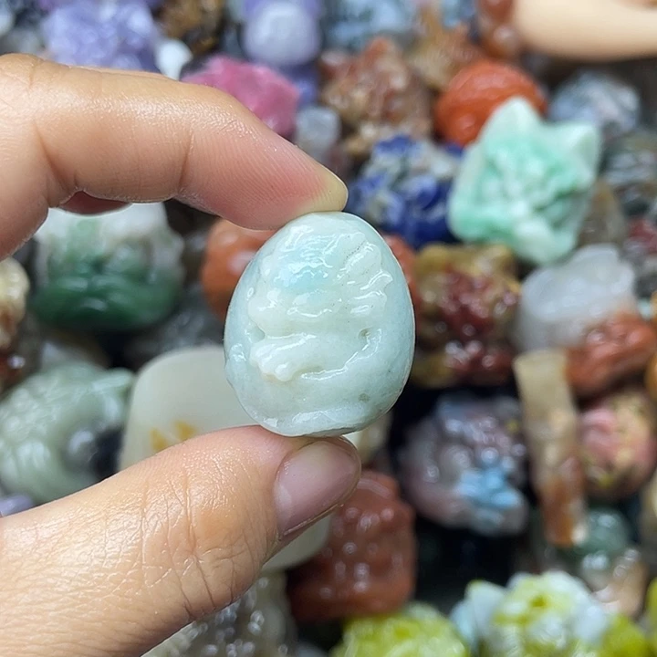 石英岩玉未镶嵌龙蛋