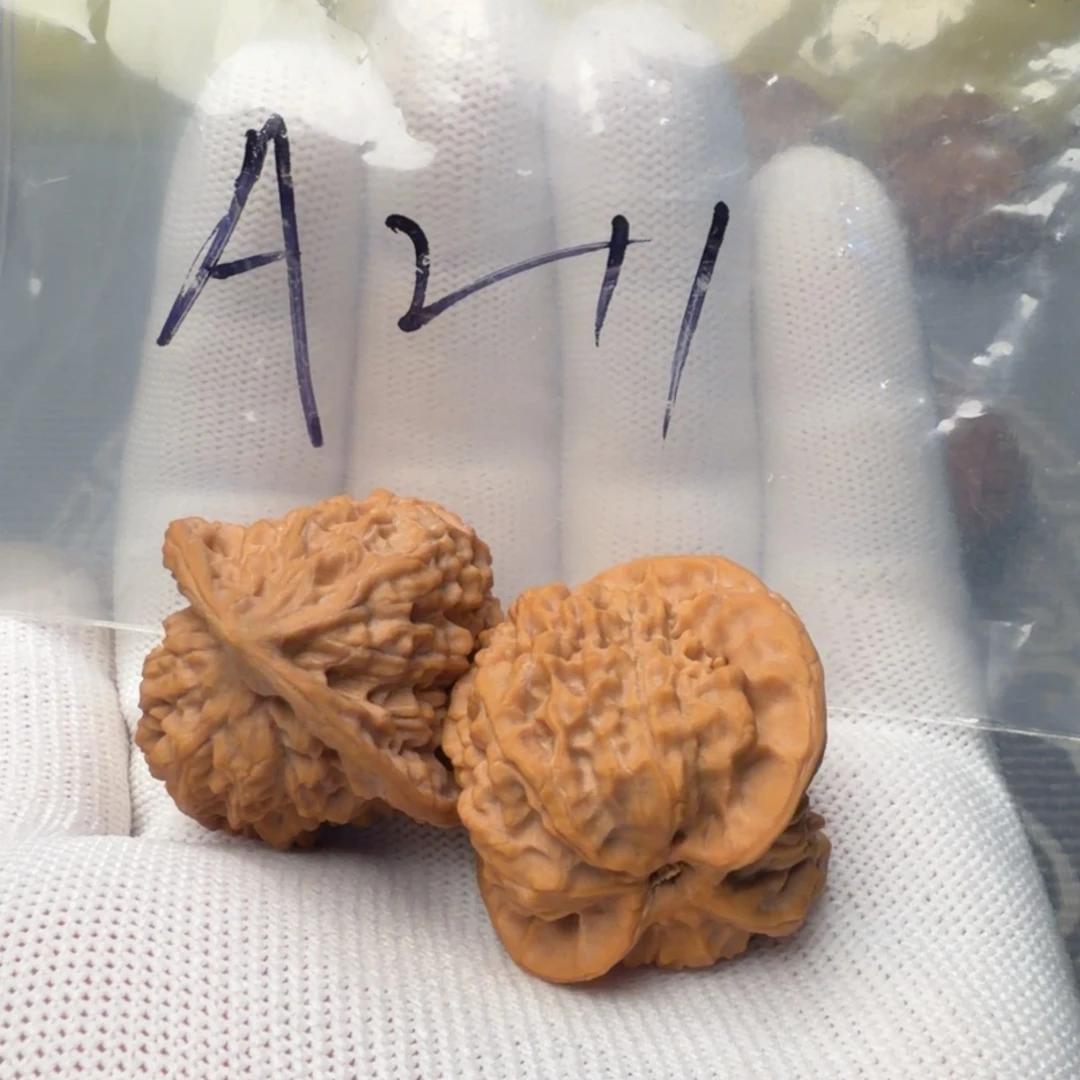 身***远文玩核桃吊坠A211全品关关35