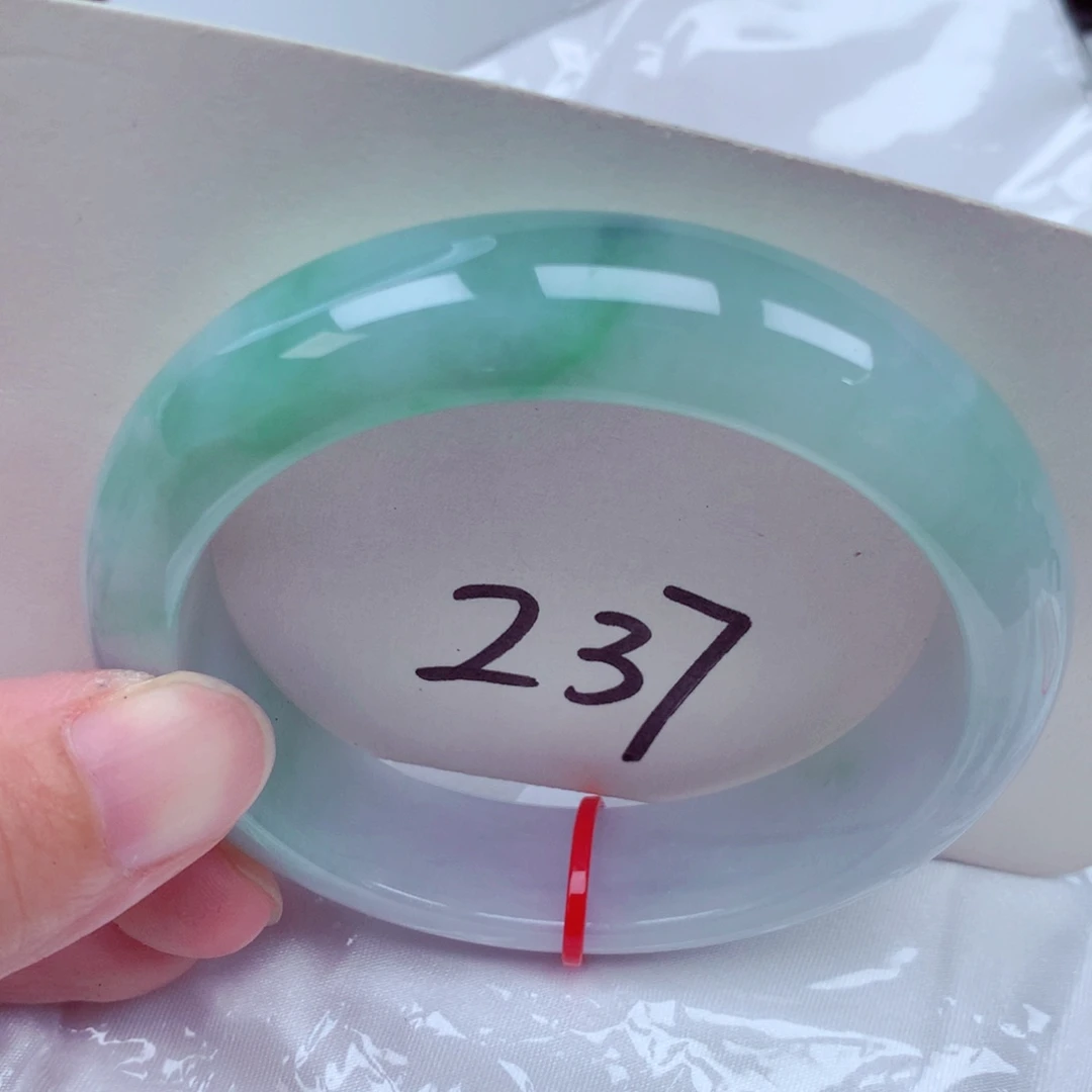 未镶嵌手镯翡翠翡翠