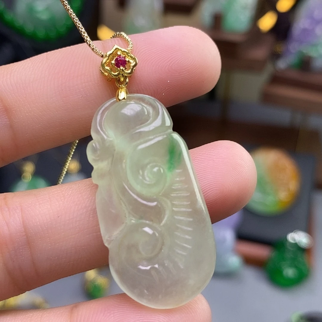 吊坠(赠链)未镶嵌翡翠