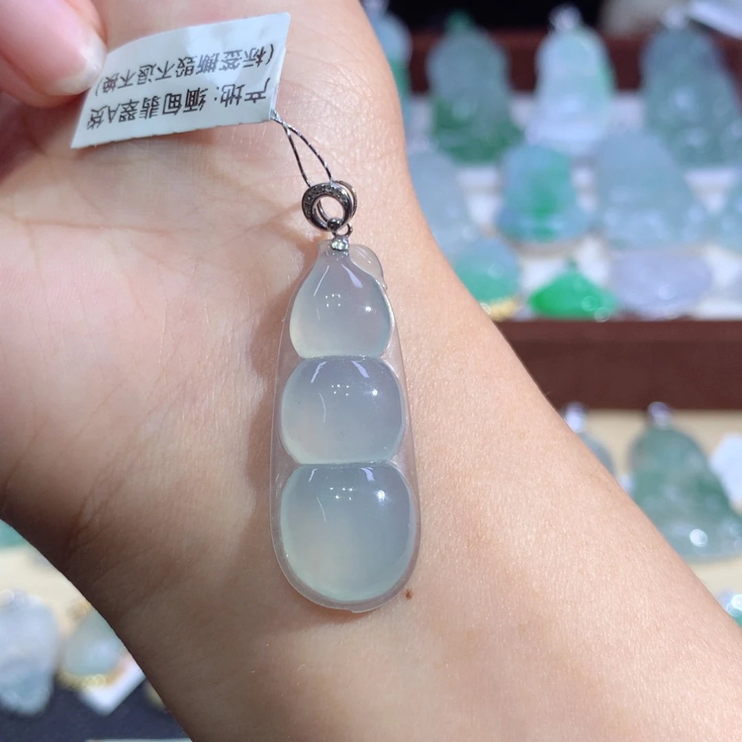 吊坠(不含链)18K金镶嵌翡翠福豆