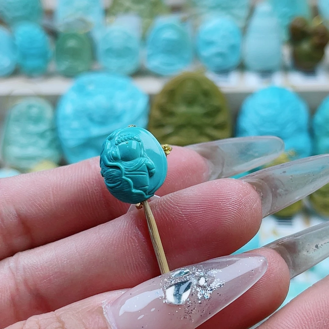 绿松石未镶嵌珠宝奇石