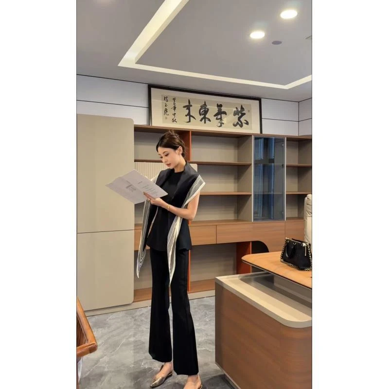 KIKI【毕加索线条】2025夏季高级设计师气质高品质套装5S3275