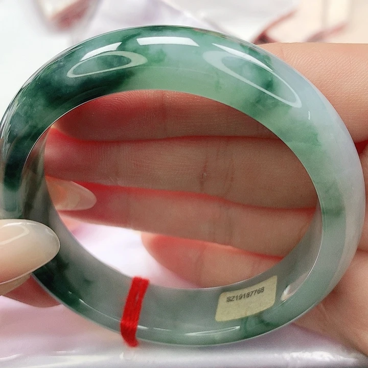 翡翠手镯未镶嵌缅甸天然A货翡翠