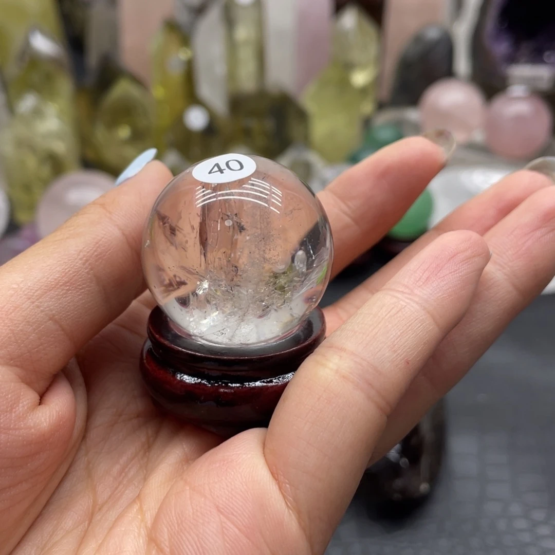 但***语水晶珠宝半成品未镶嵌40白水晶球