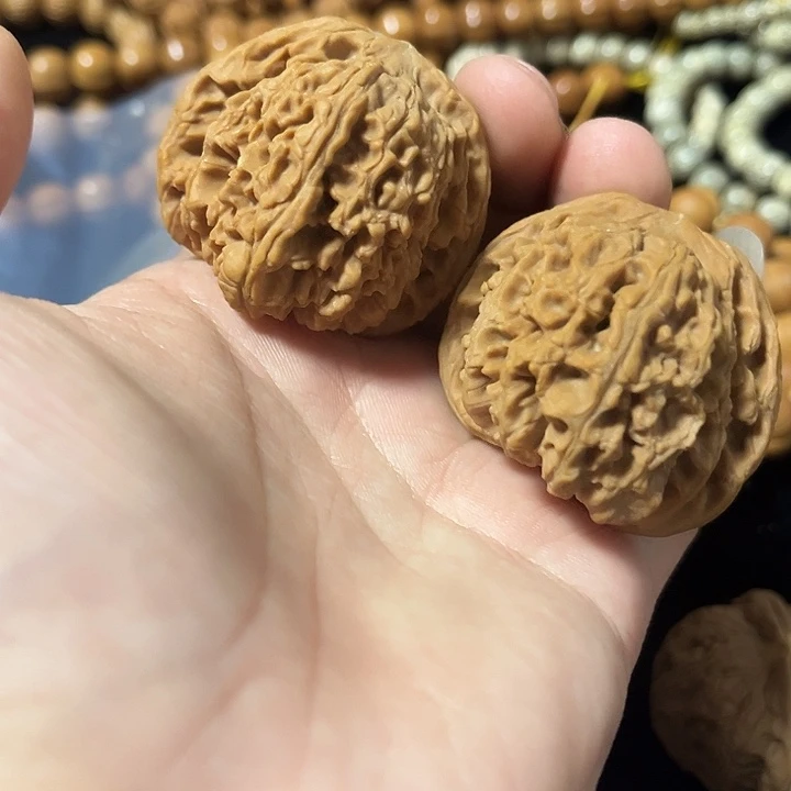 把件文玩核桃44左右南疆，编号004