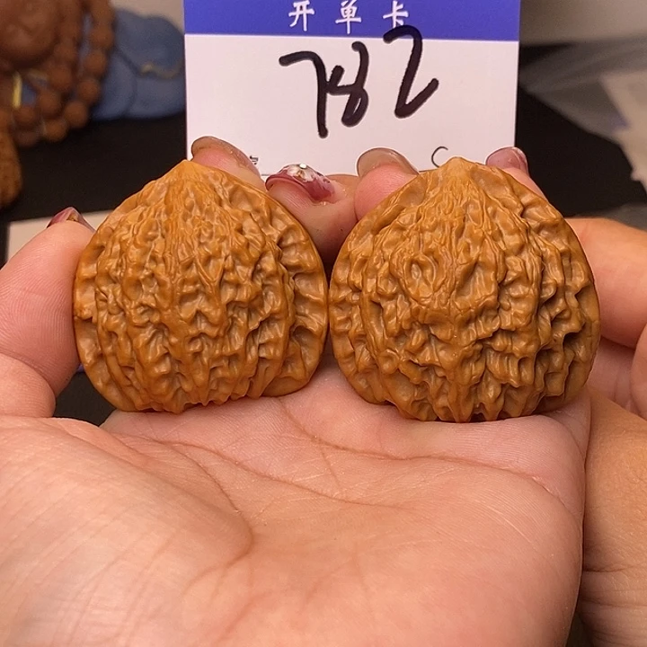 吊坠桃核金牛43有修s