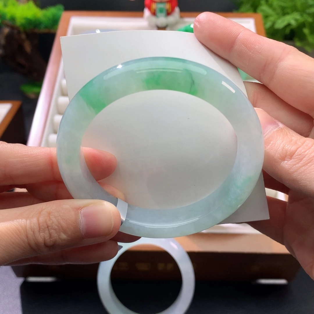 翡翠未镶嵌手镯闪购 18