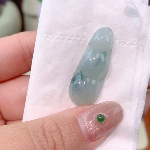 颈饰未镶嵌翡翠豆子