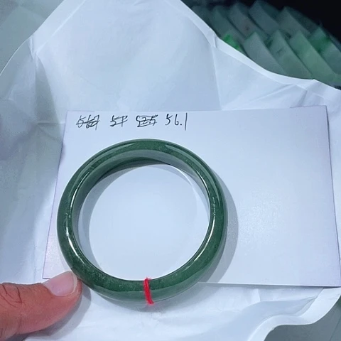 翡翠未镶嵌手镯天然翡翠手镯