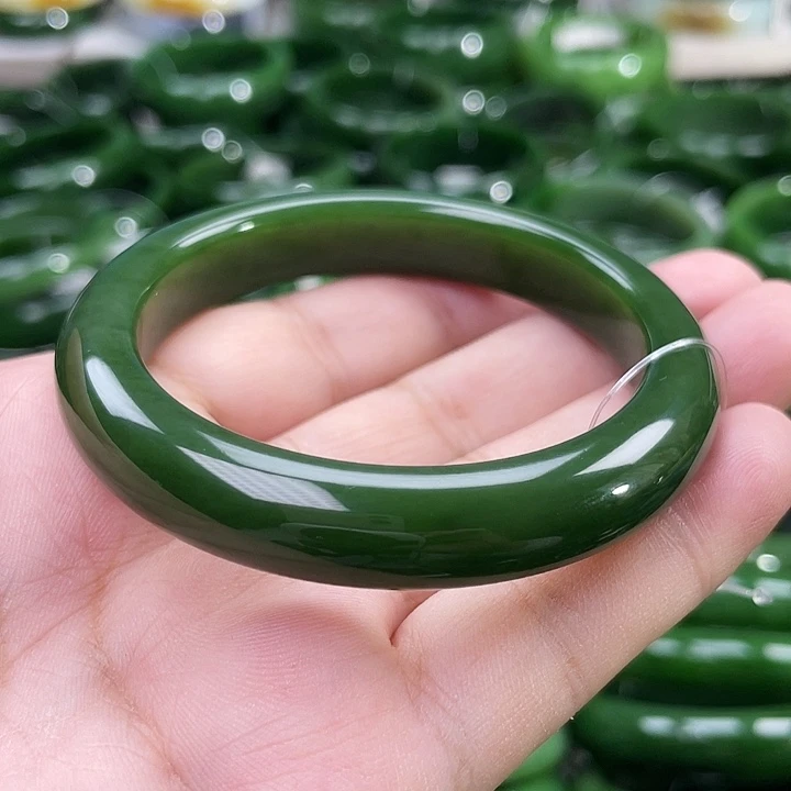 未镶嵌手镯和田玉（碧玉）