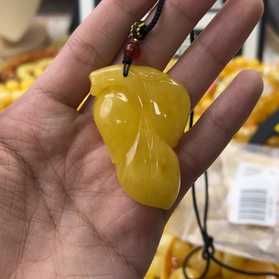 琥珀珠宝奇石未镶嵌