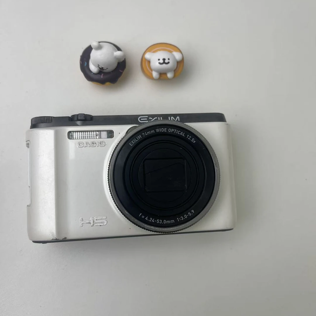 8新 Casio/卡西欧  ZR1100 1600W像素12.5倍变焦 折叠屏