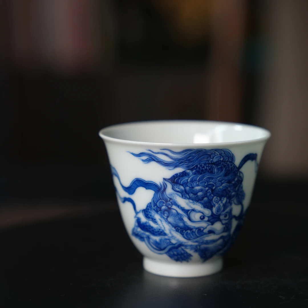 九悠阁严选-景德镇-澄怀堂-醒狮小铃铛杯70ml