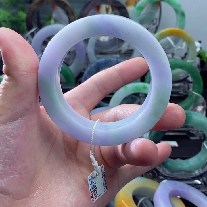 未镶嵌天然翡翠手镯定制翡翠