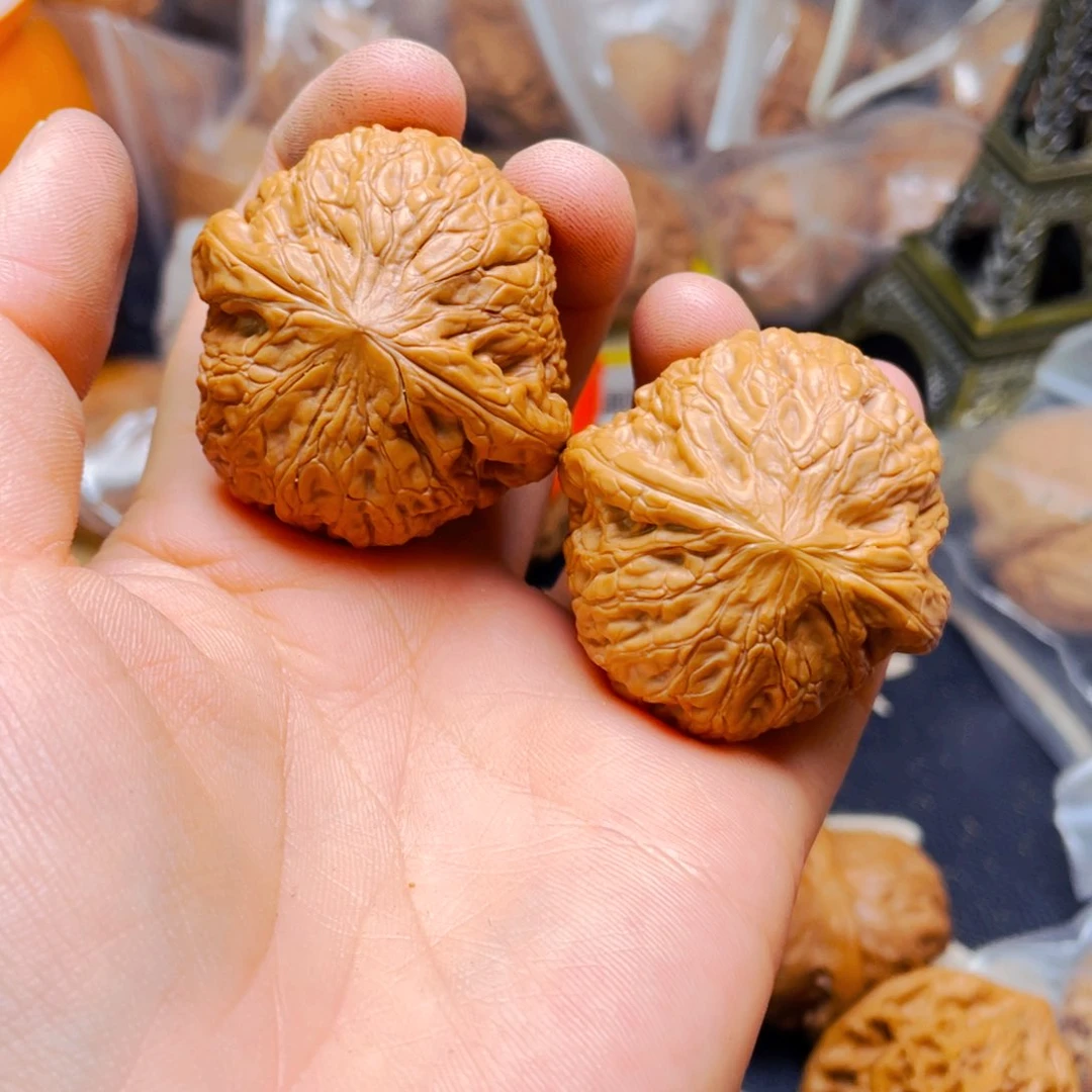 文玩核桃把件铁锤妹妹