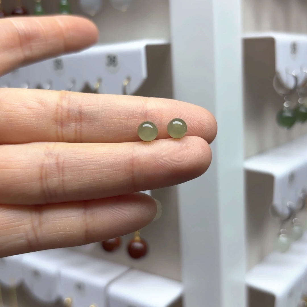 和田玉银S925镶嵌耳饰6m m