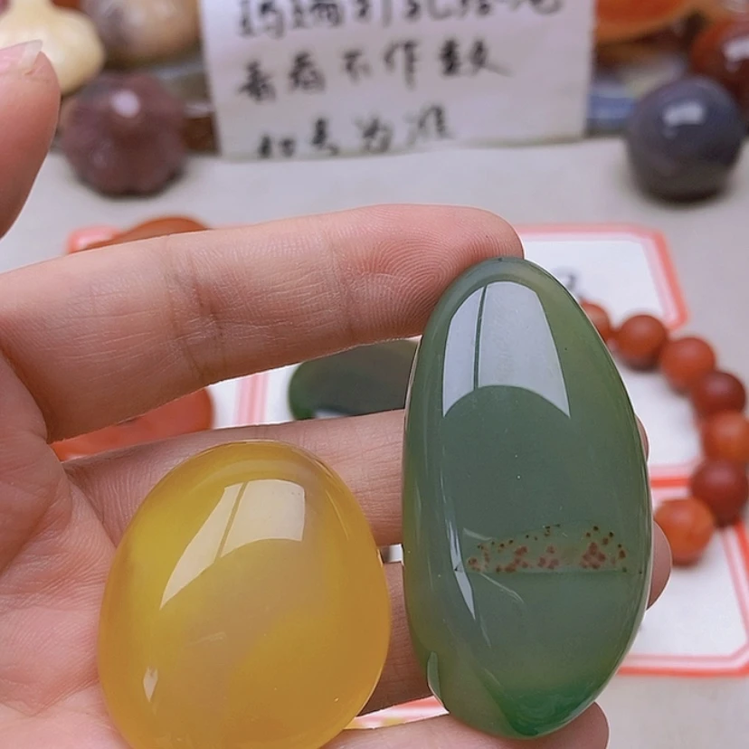 【闪购商品】未镶嵌玛瑙/玉髓珠宝半成品淡**月