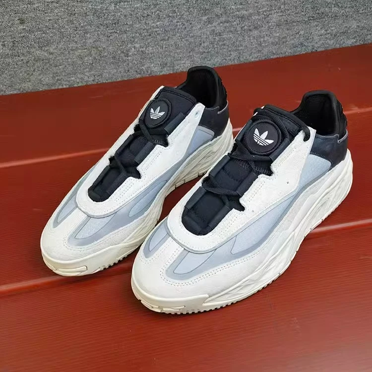 adidas阿迪达斯~~男女鞋冬季新款复古三叶草运动情侣老爹鞋S24139