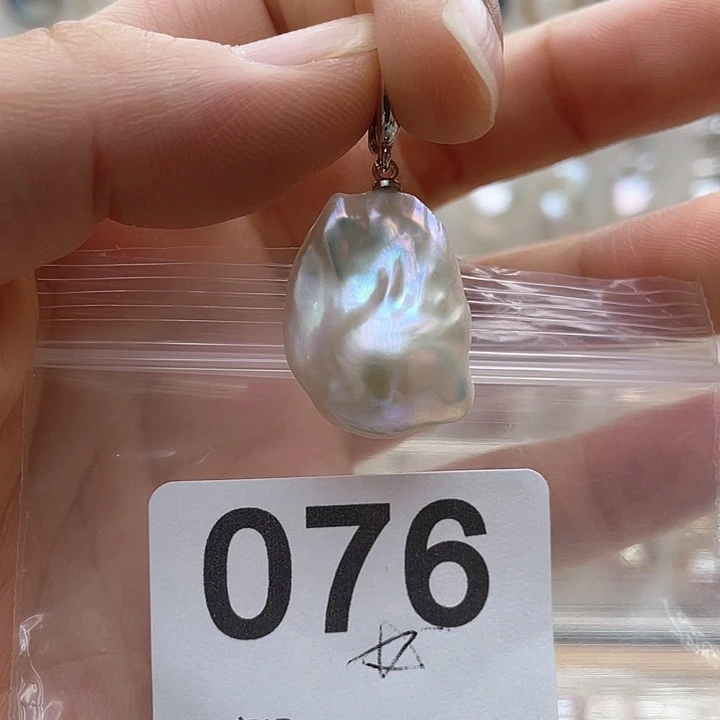 未镶嵌天然珍珠。  漏 漏 漏淡水珍珠