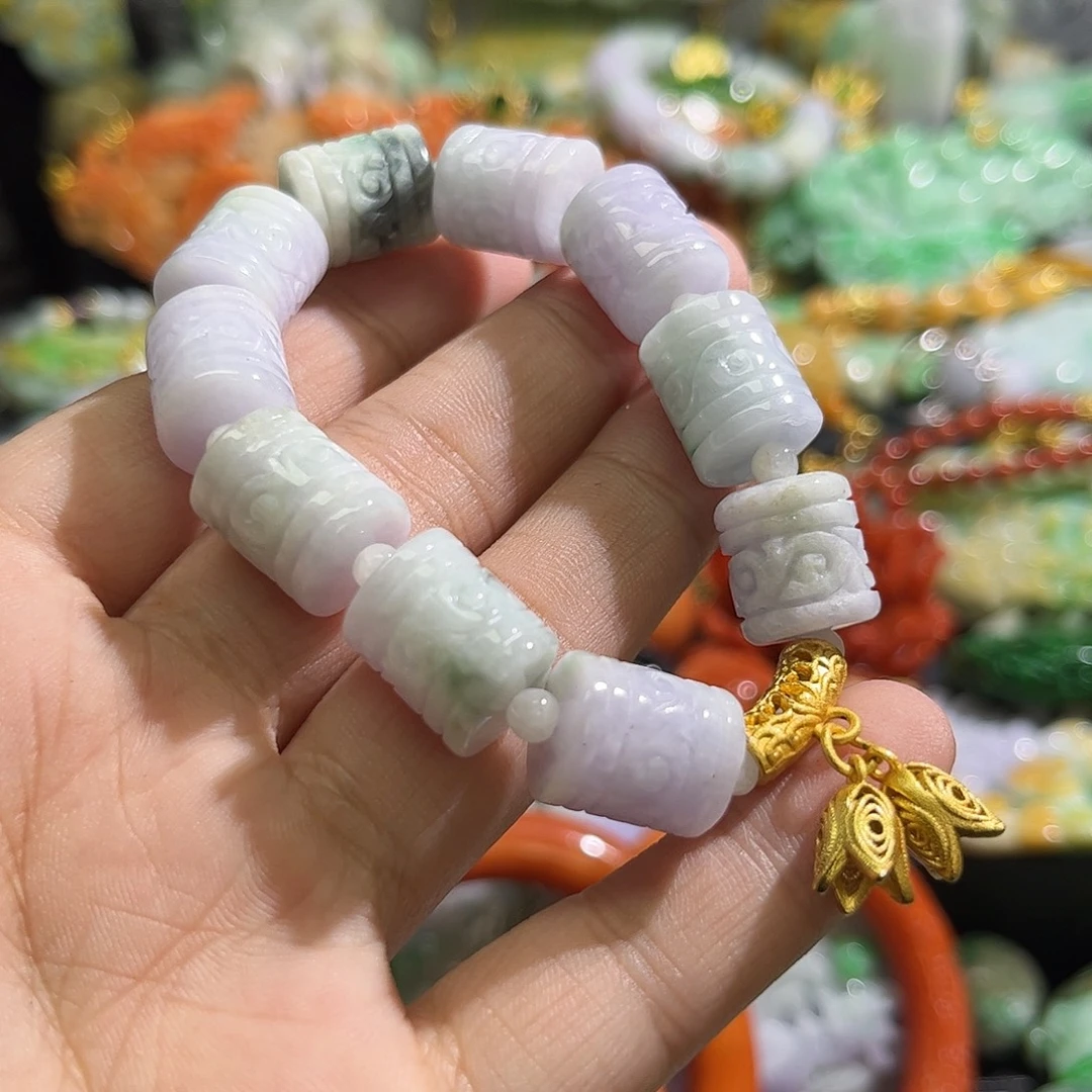 翡翠未镶嵌颈饰待编织